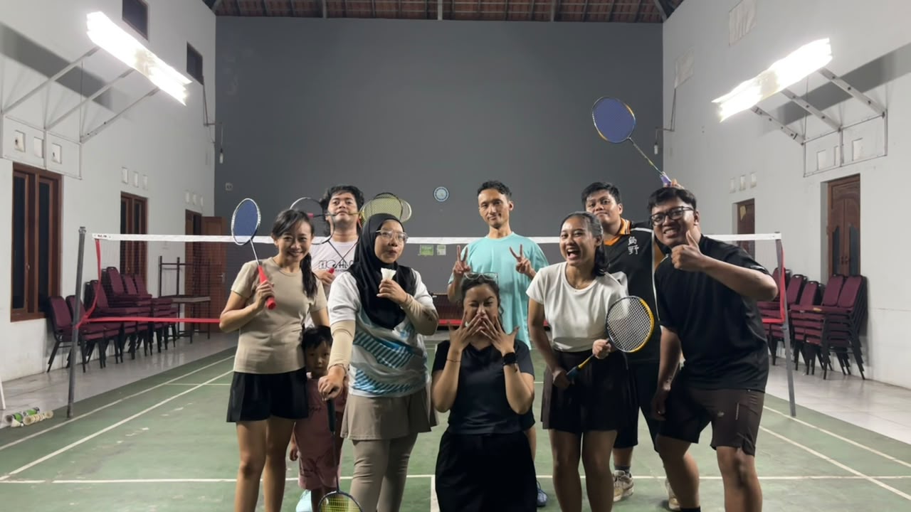 Momen The Koalas 1